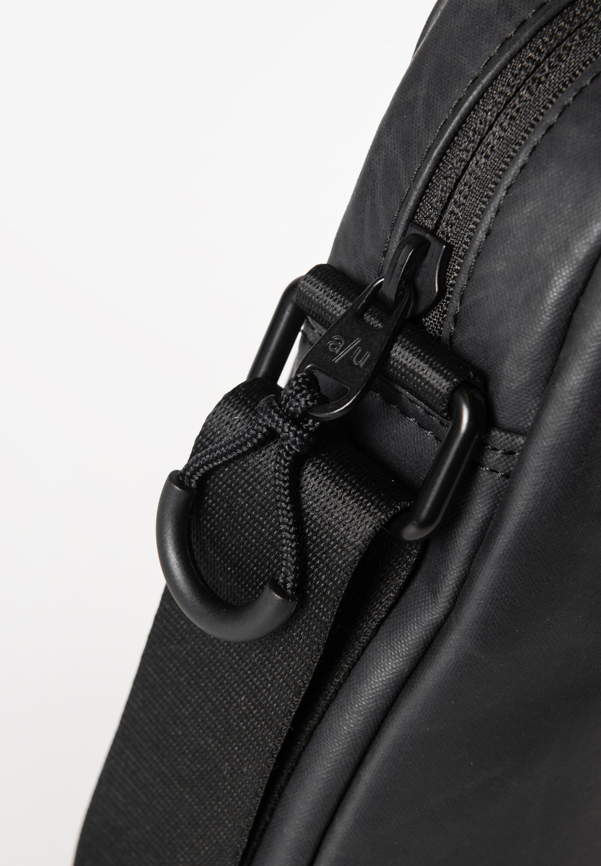 Aunts & Uncles Japan Onga RE Crossbody Bag