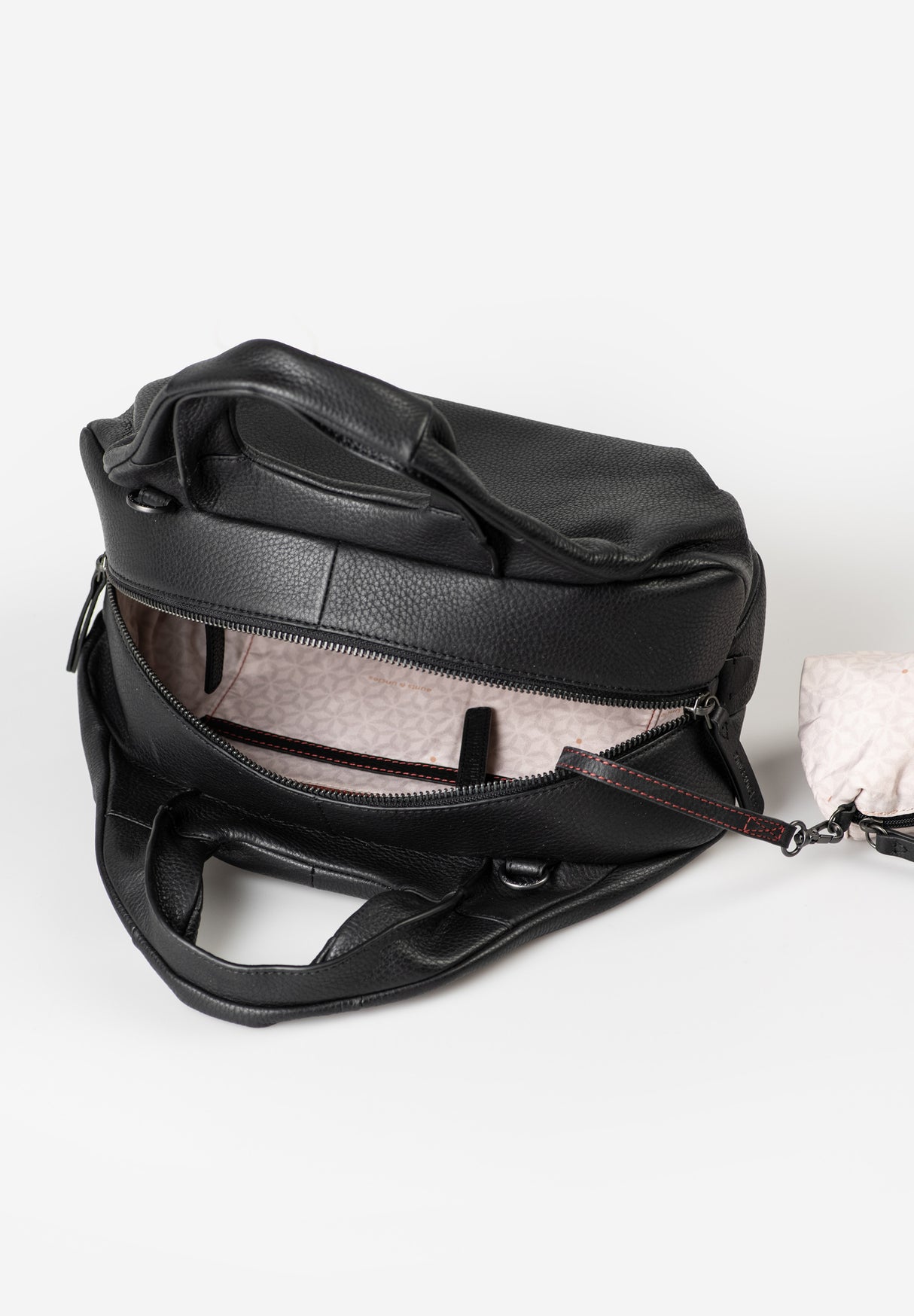 Aunts & Uncles Philocalists Beauty Handbag