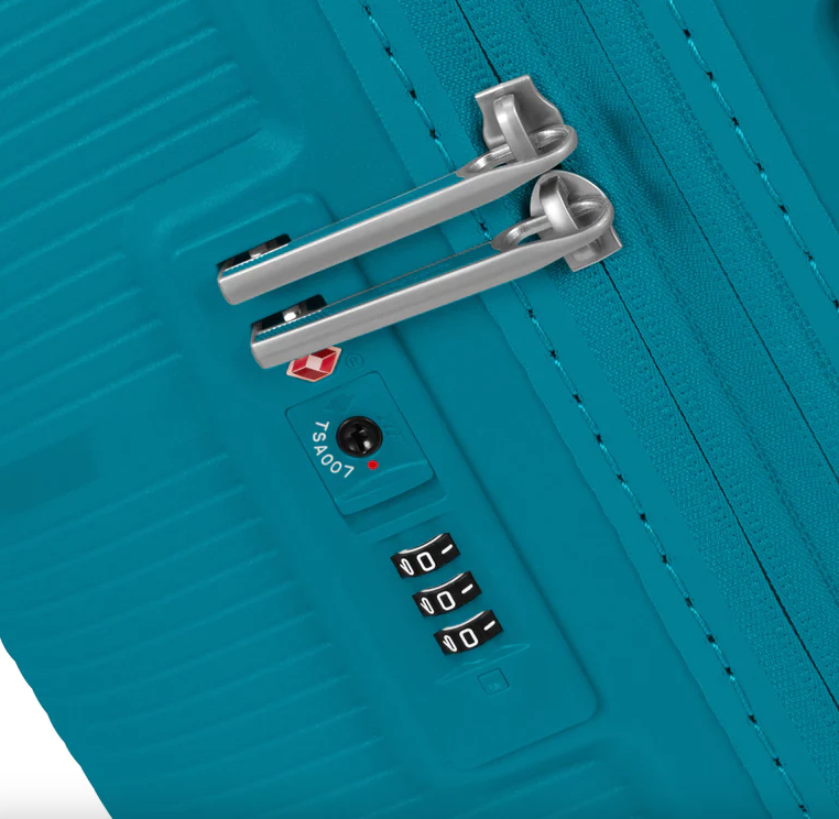 American Tourister StarVibe 3-Piece Spinner Expandable Luggage Set