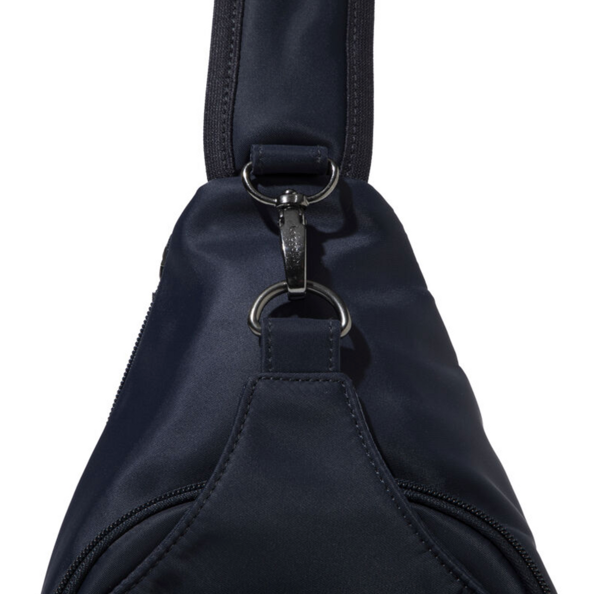 Baggallini Central Park Sling