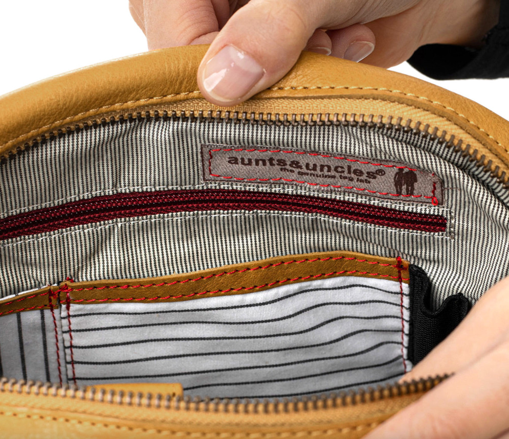 Aunts & Uncles Grandma's Luxury Club Miss Apple Pie Handbag