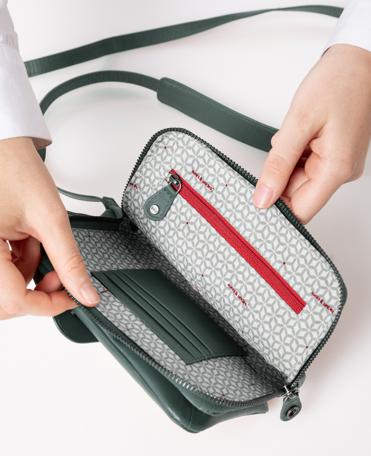 Aunts & Uncles Tulip Phone Bag