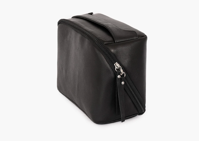 Osgoode Marley Hanging Travel Organizer