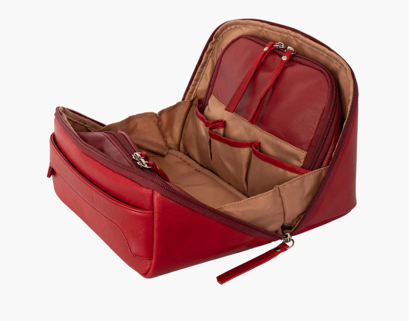Osgoode Marley Hanging Travel Organizer