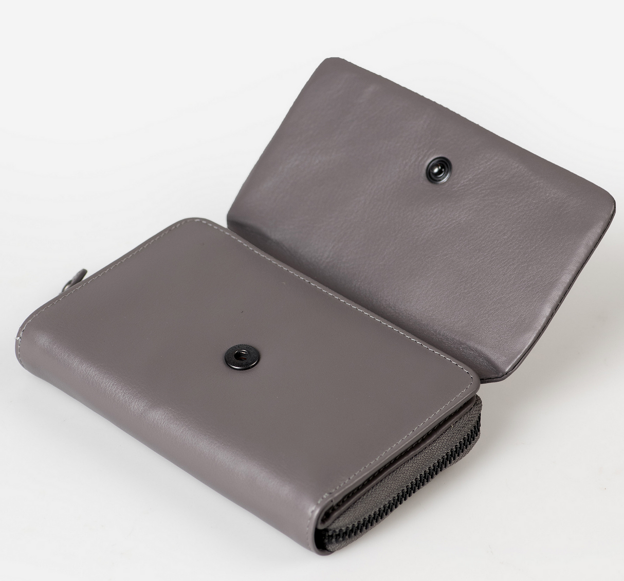 Aunts & Uncles Jamie's Orchard Dahlia Wallet