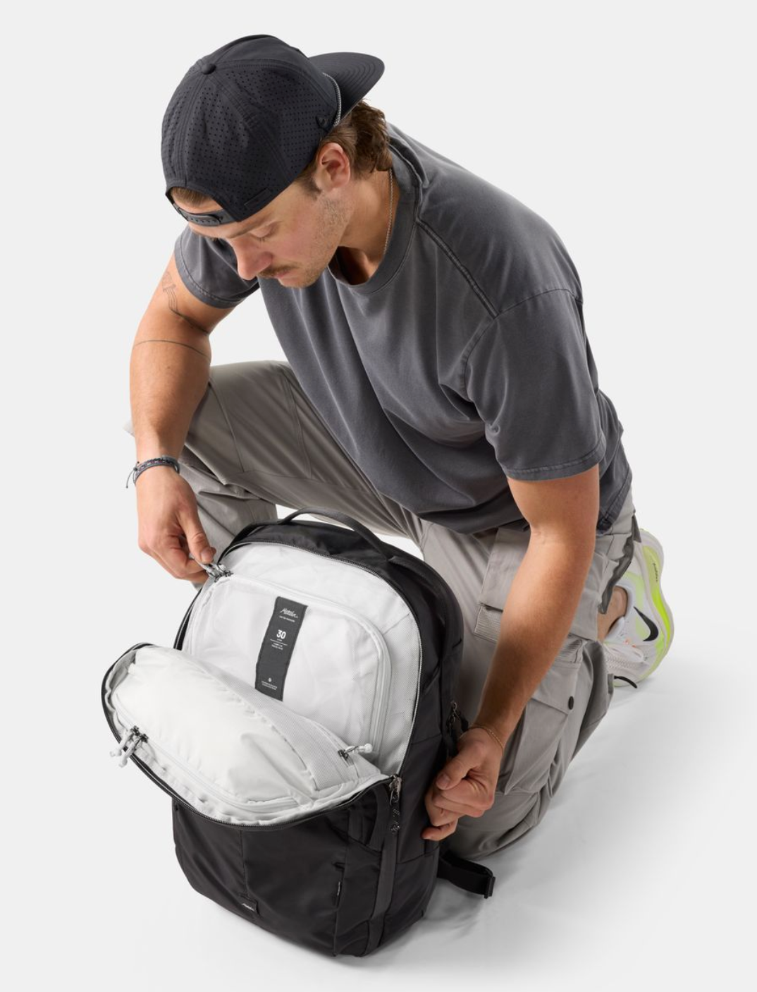 Matador 30L Carry On Travel Pack (NEW)