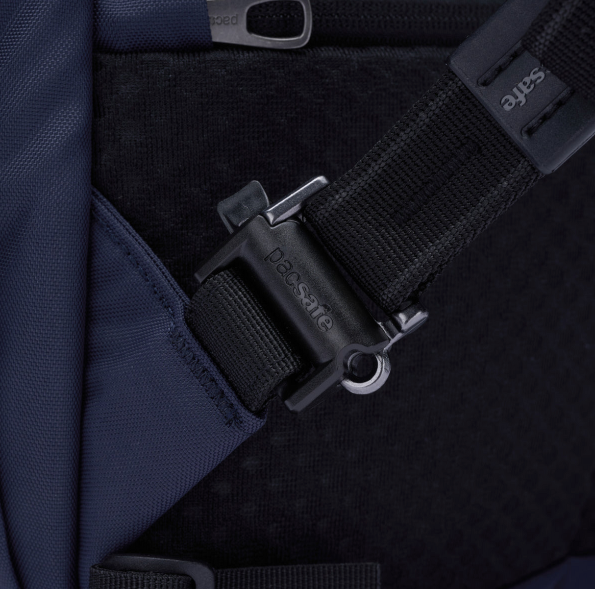 Pacsafe® V 16L Anti-Theft All-Around Backpack