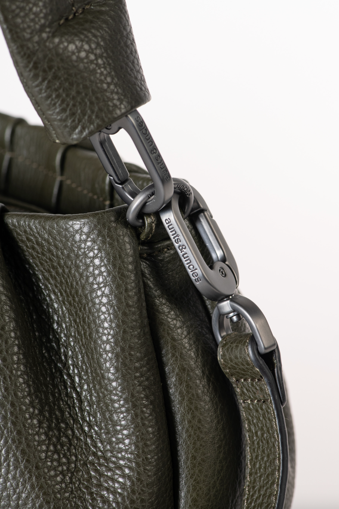 Aunts & Uncles Philocalists Pearl Shoulder Bag