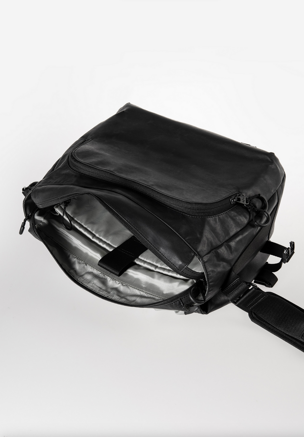 Aunts & Uncles Japan Yamakuni RE Messenger Bag