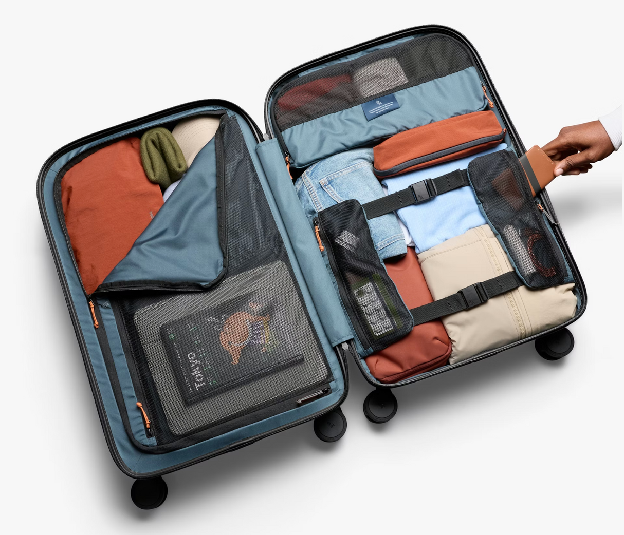 Bellroy Transit Medium Check-In