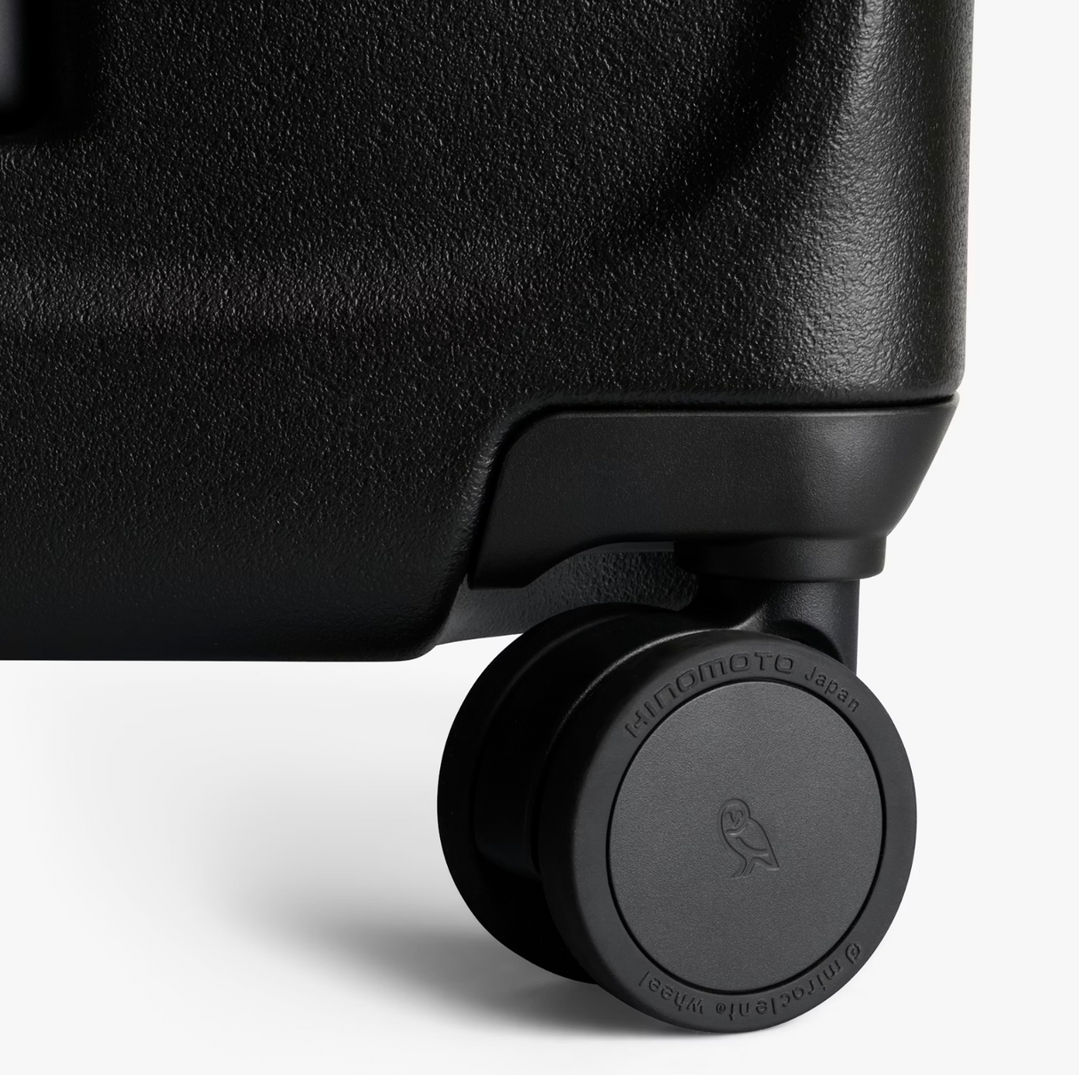 Bellroy Transit Medium Check-In