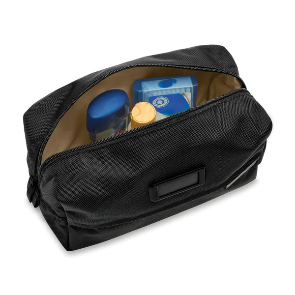 Briggs & Riley Baseline Everyday Essentials Travel Kit