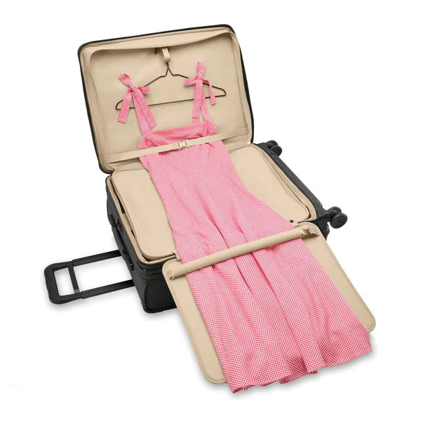 Briggs & Riley Baseline Medium 26" Expandable Spinner