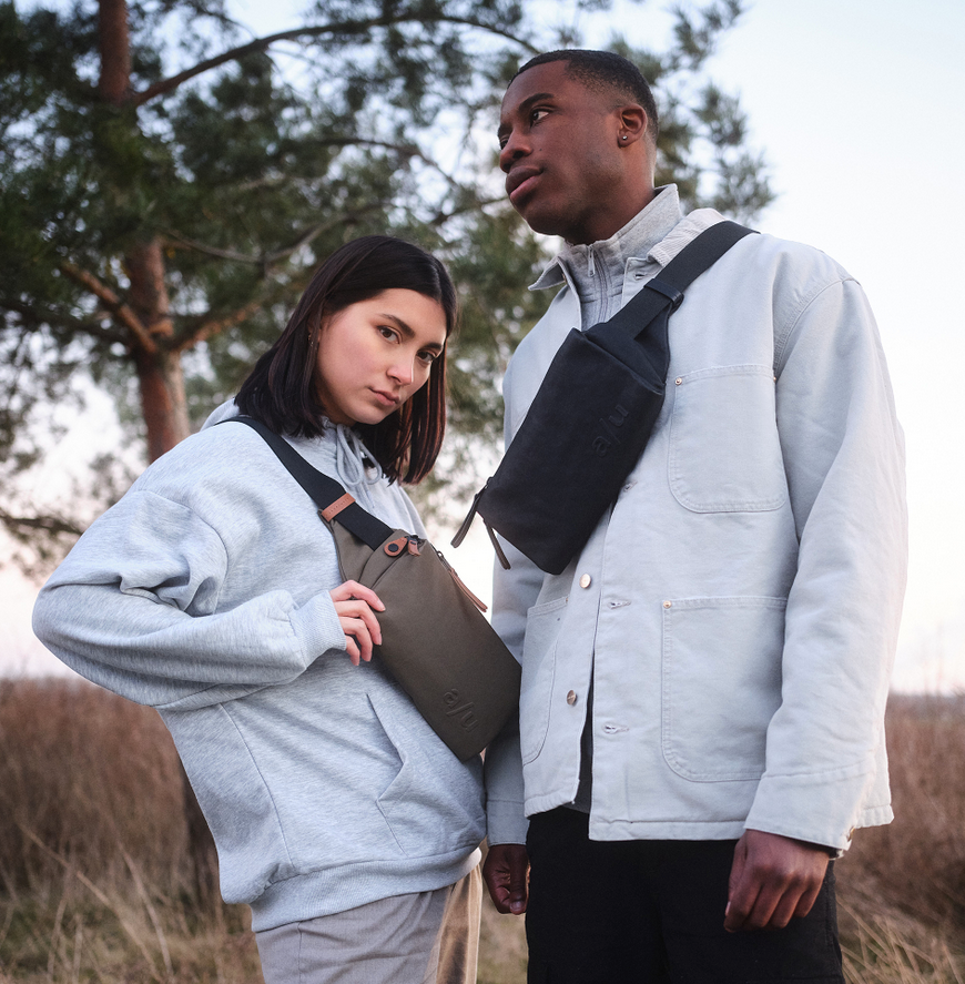 Aunts & Uncles Japan Himeji Hip/Sling Bag