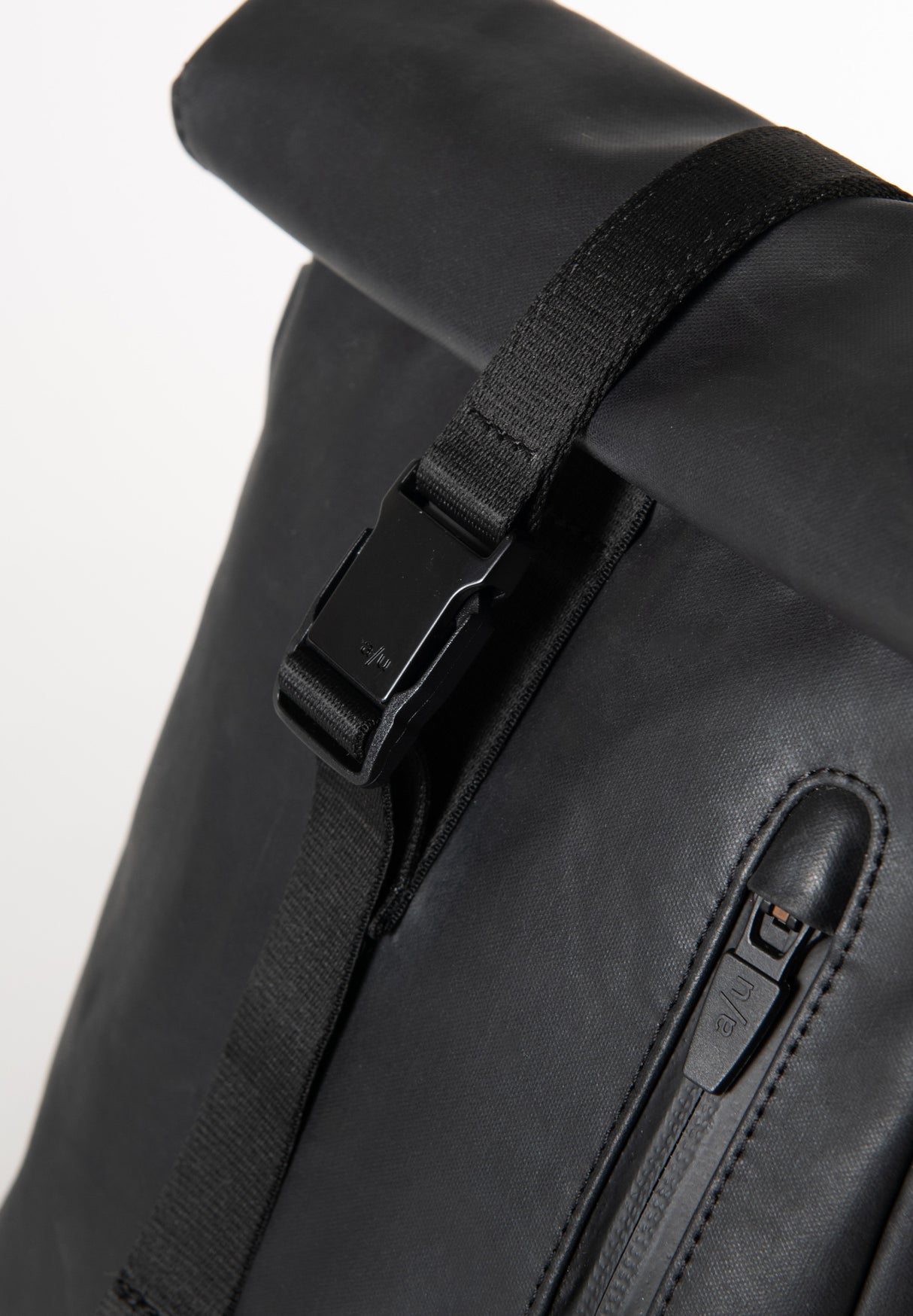 Aunts & Uncles Japan Kuji RE Crossbody Bag