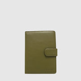 The Trend Porte Leather Passport Holder