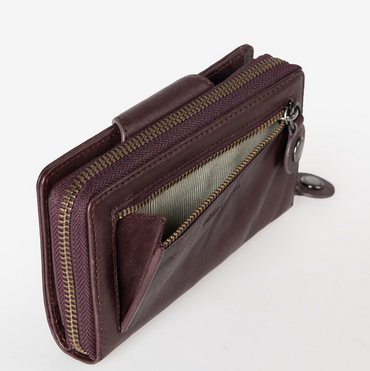 Aunts & Uncles Grandma's Luxury Club Francis Wallet