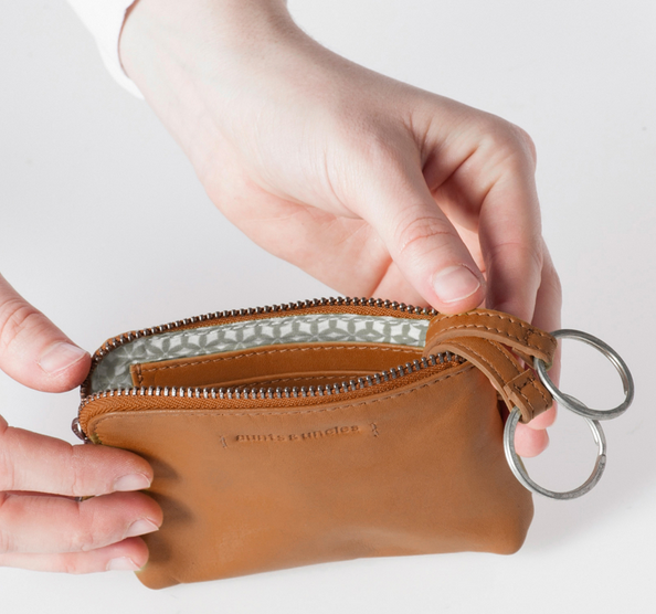 Aunts & Uncles Jamie's Orchard Physalis Key Case