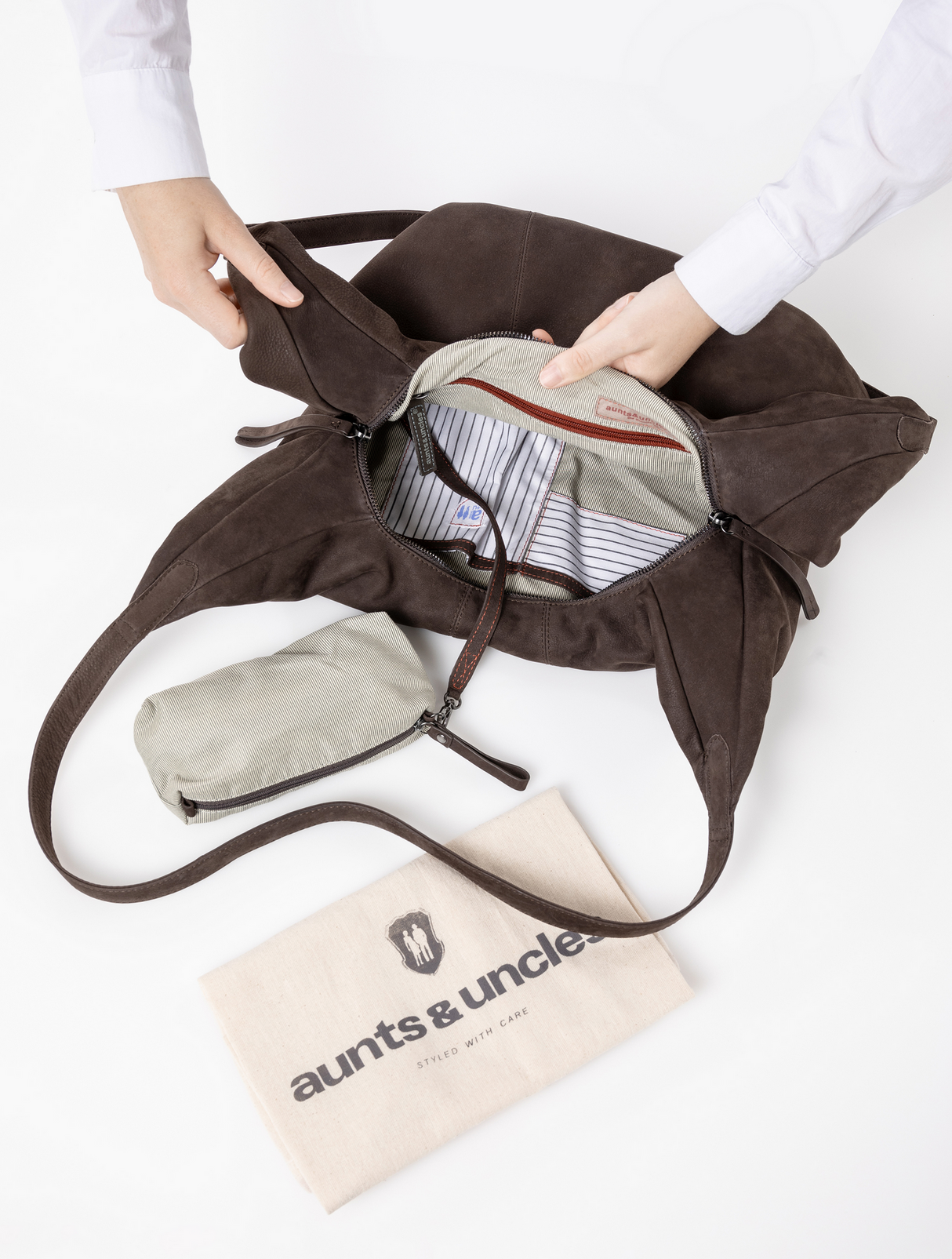 Aunts & Uncles Ginseng Shoulder Bag