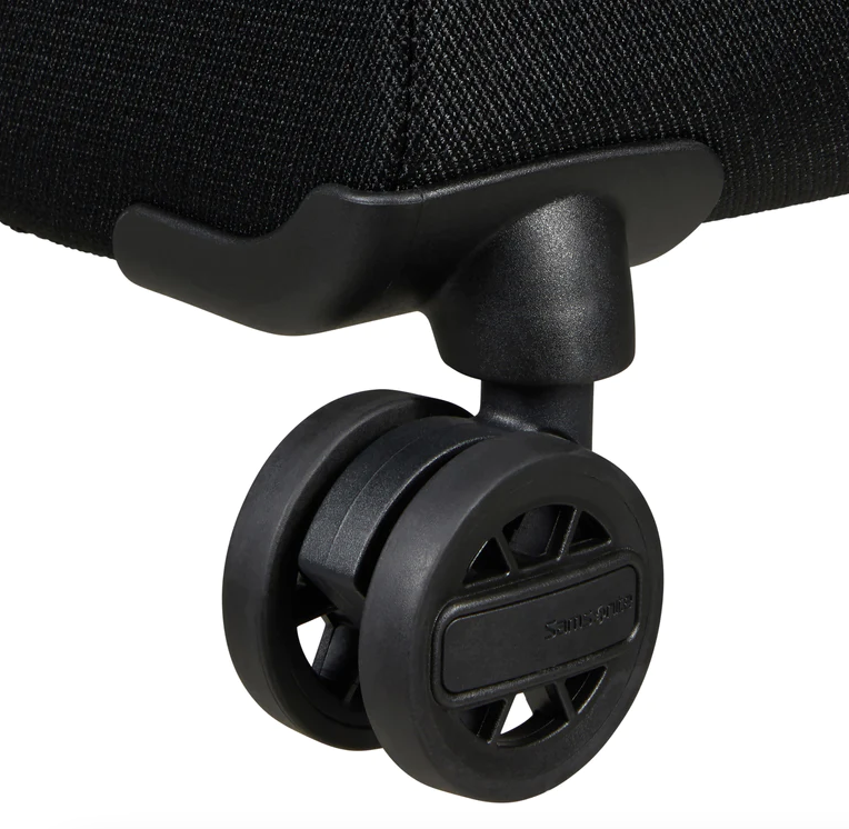 Samsonite Vaycay Medium Expandable Spinner