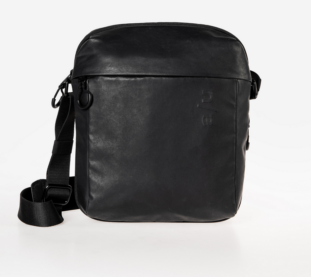 Aunts & Uncles Oyabe RE Crossover Bag Black