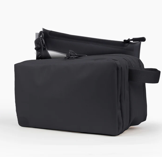 Gravel Explorer MAX™ Toiletry Bag