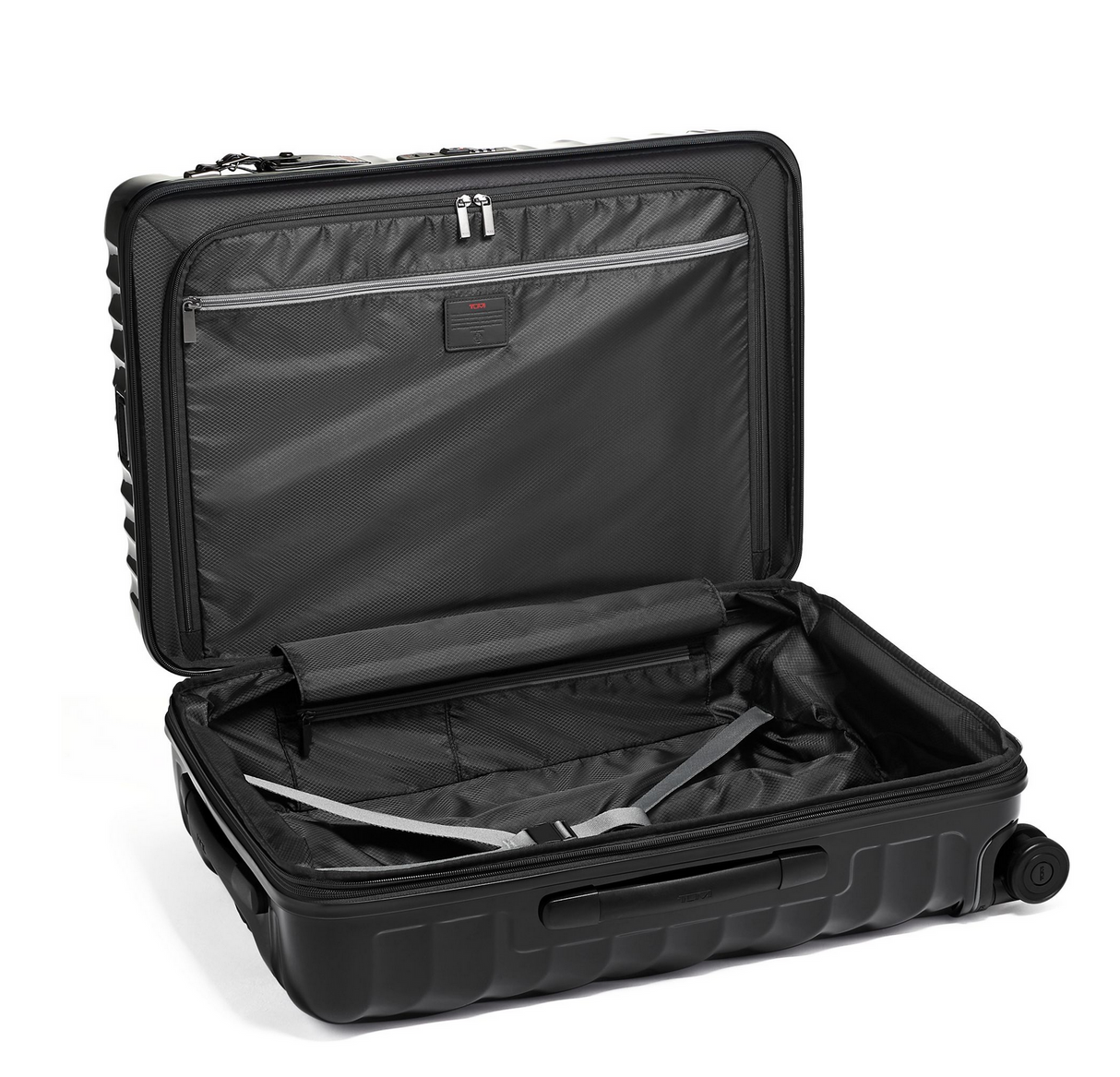 Tumi 19 Degree Short Trip Expandable 4 Wheeled Packing Case