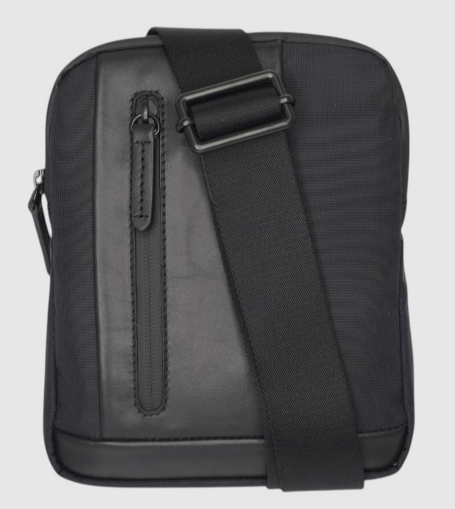 The Trend Azzuro Water Repellent Shoulder Bag