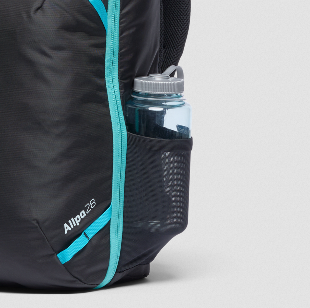 Cotopaxi Allpa 28 Travel Pack - Del Día Dark