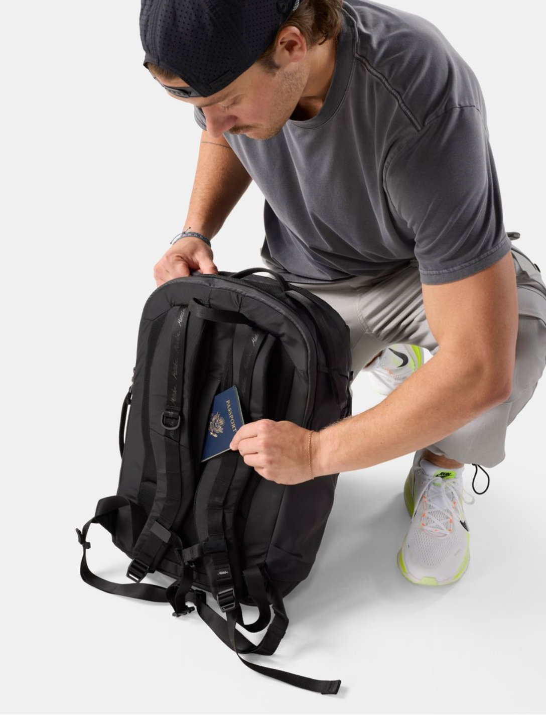 Matador 30L Carry On Travel Pack (NEW)