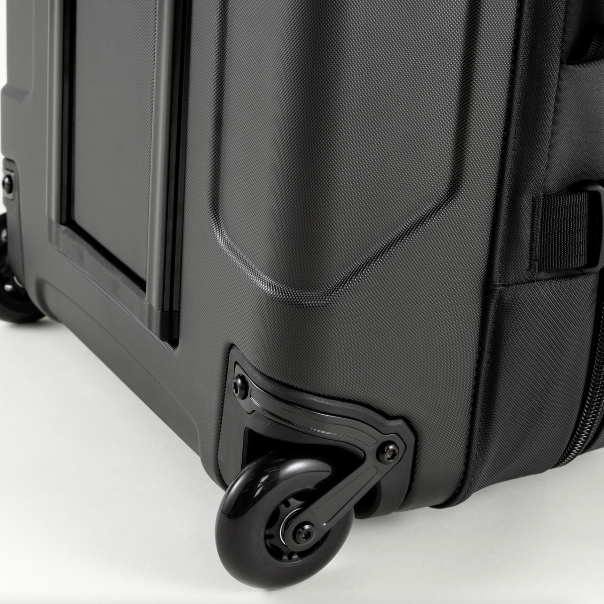 Fjallraven Färden Two Wheel Carry-On  35L