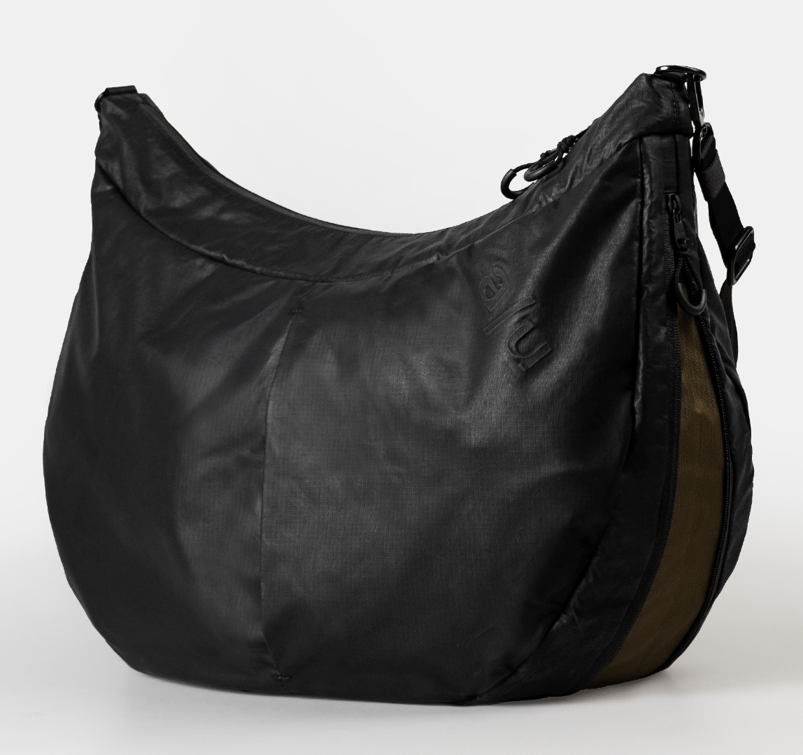 Aunts & Uncles Miyagawa RE LITE Half-moon Bag