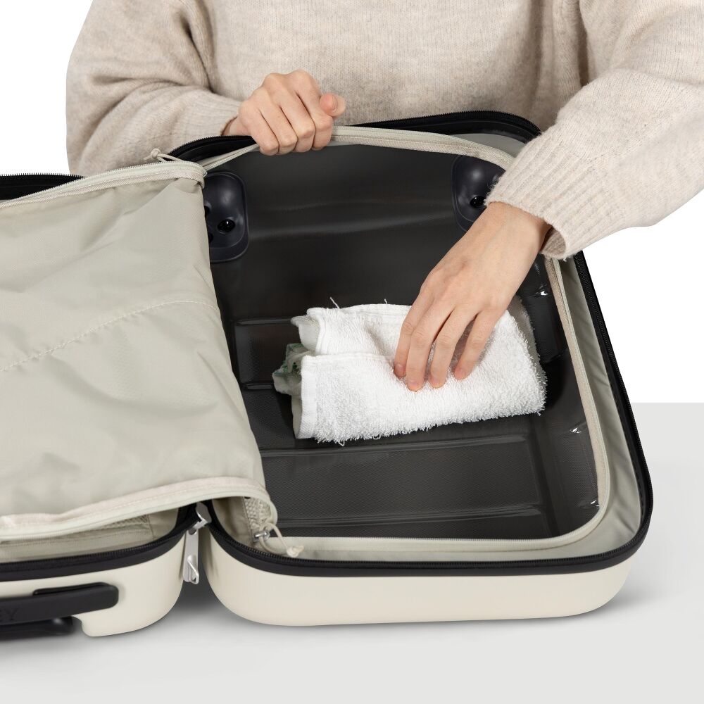 Osprey Ozone Hardside Carry-On Luggage 22"/34L