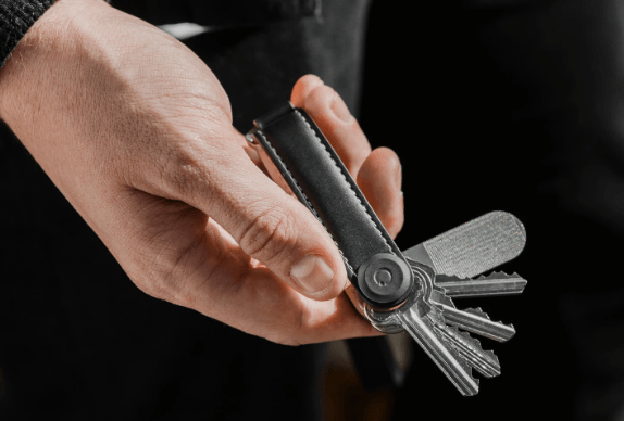 Orbitkey Leather Key Organizer - U.N. Luggage Canada