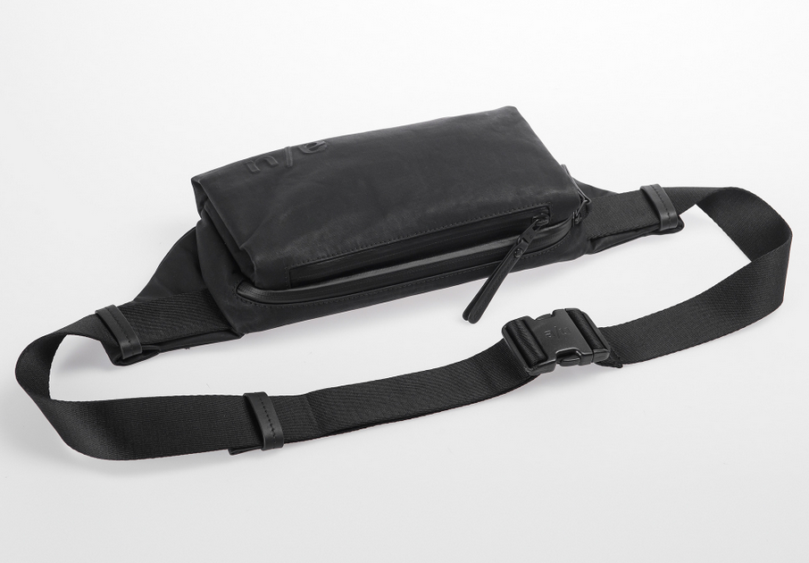 Aunts & Uncles Japan Himeji Hip/Sling Bag