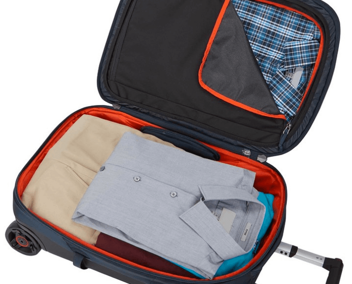 Thule Subterra 22” Wheeled Duffle - U.N. Luggage Canada