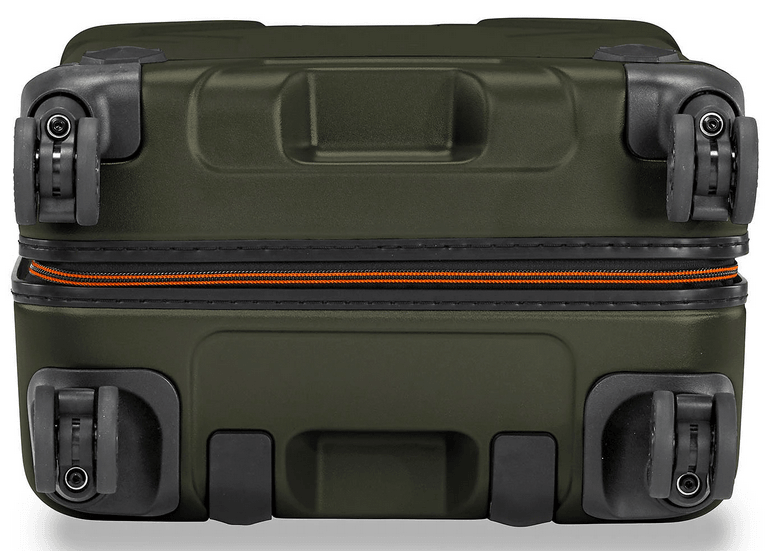 Briggs & Riley Torq 22" Domestic Carry-on Spinner - U.N. Luggage Canada