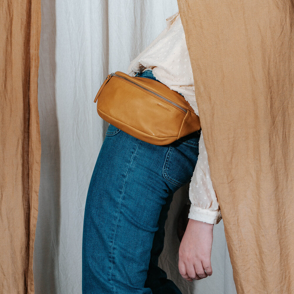 Aunts & Uncles Jamie's Orchard Bilberry Beltbag