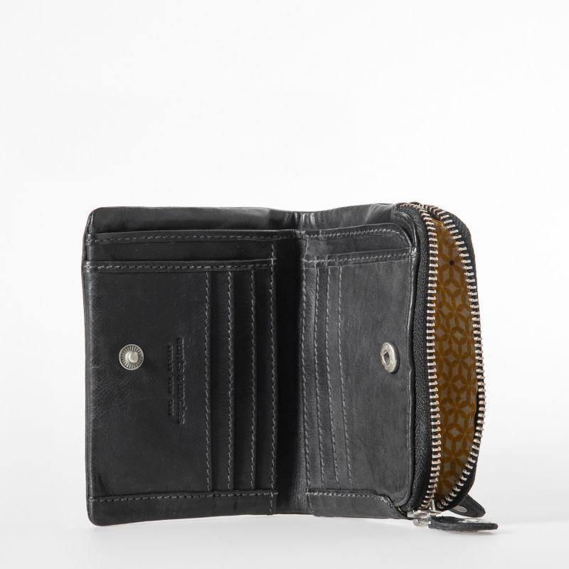 Aunts & Uncles Jamie’s Orchard Cherry Wallet - U.N. Luggage Canada